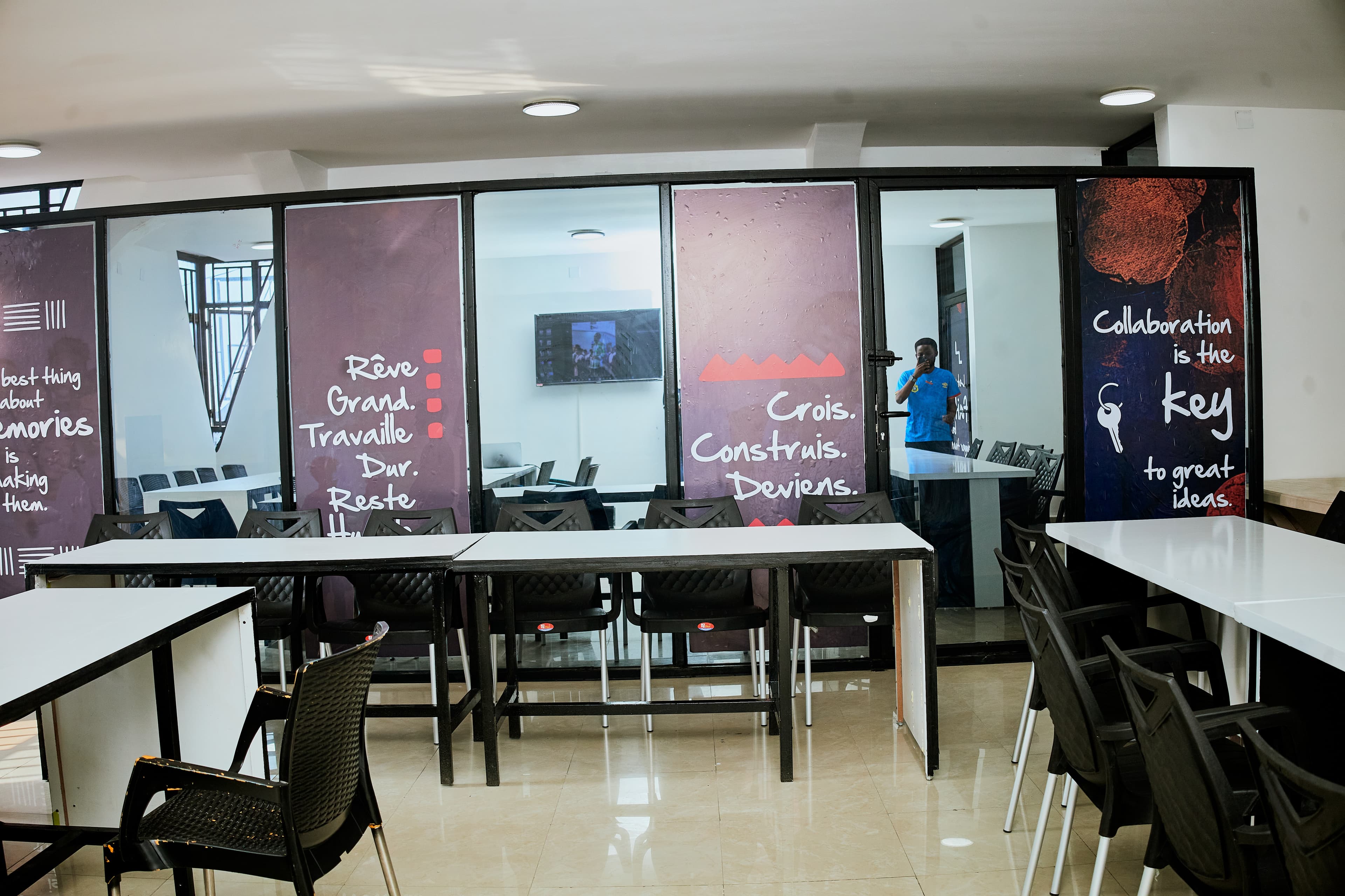 Configuration L (26-40 personnes)